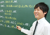 講師